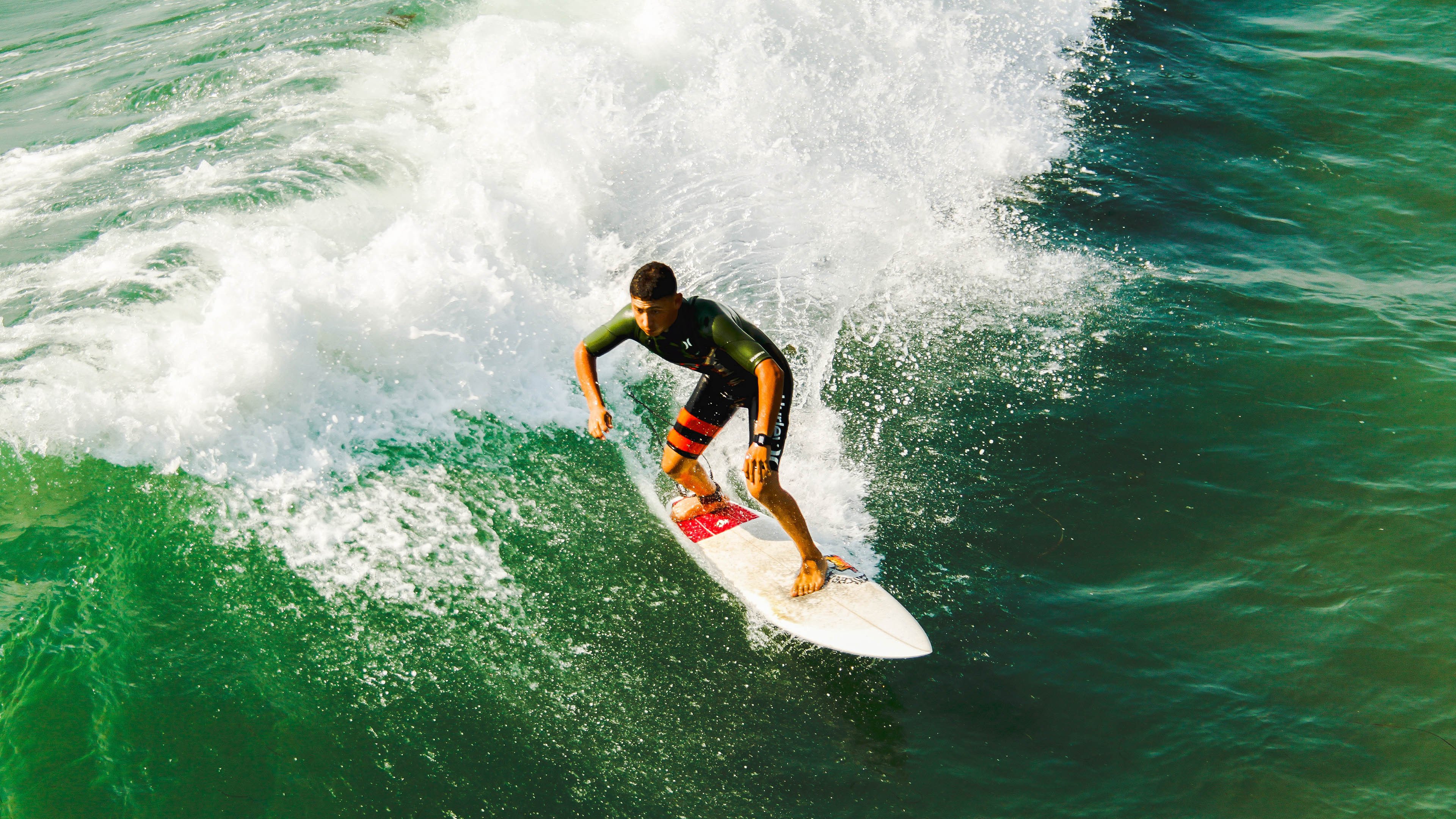 开云电竞入口-冰雪旅游火爆，滑雪爱好者春节涌入东北赛道，东北滑雪圣地