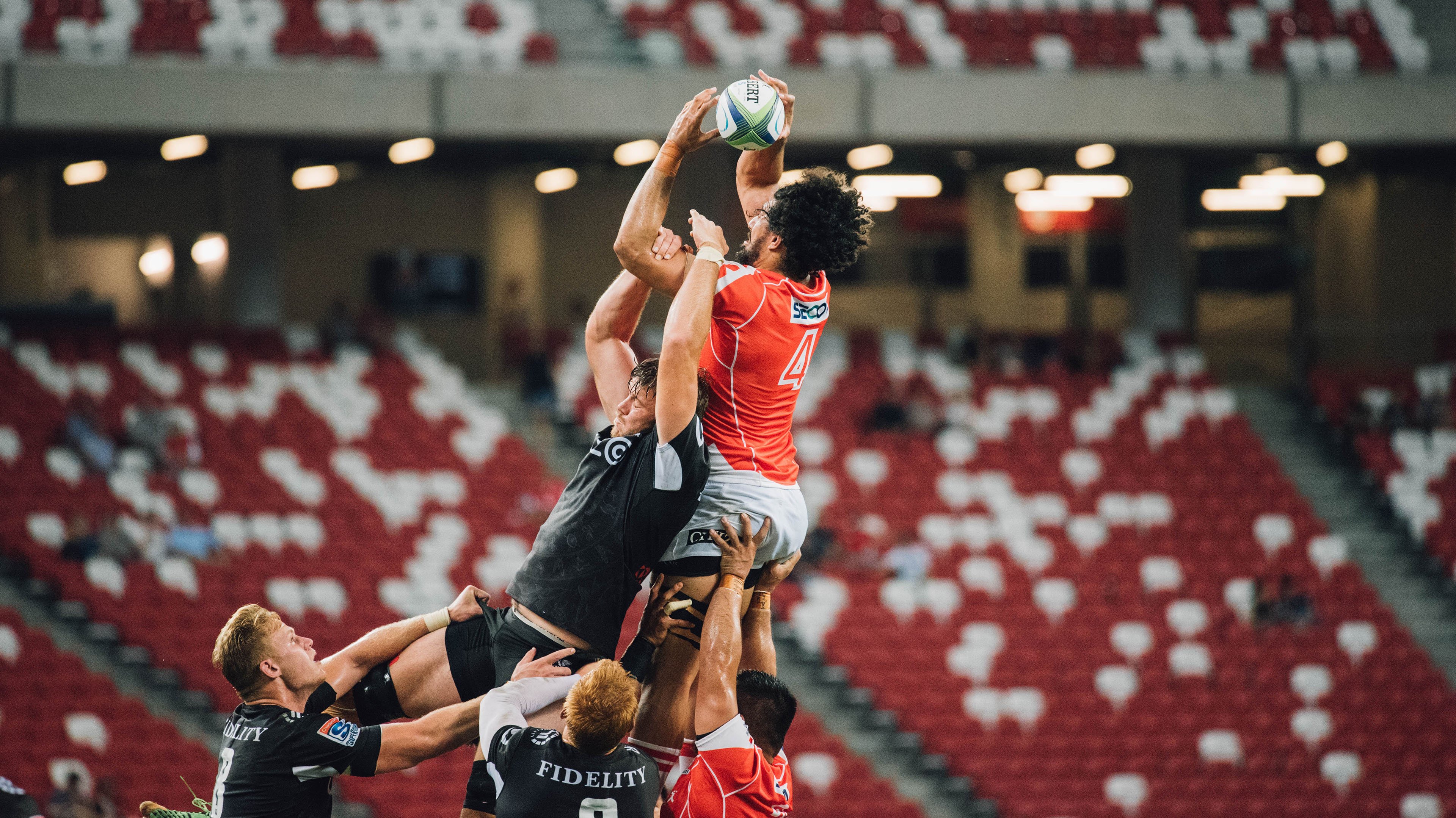 湖人首次在主场开设“怀旧专区”，播放经典比赛回放，湖人主场see you again