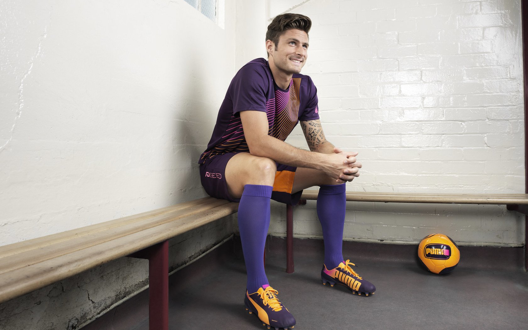 观众席上的热情互动掀起高潮,观众热烈